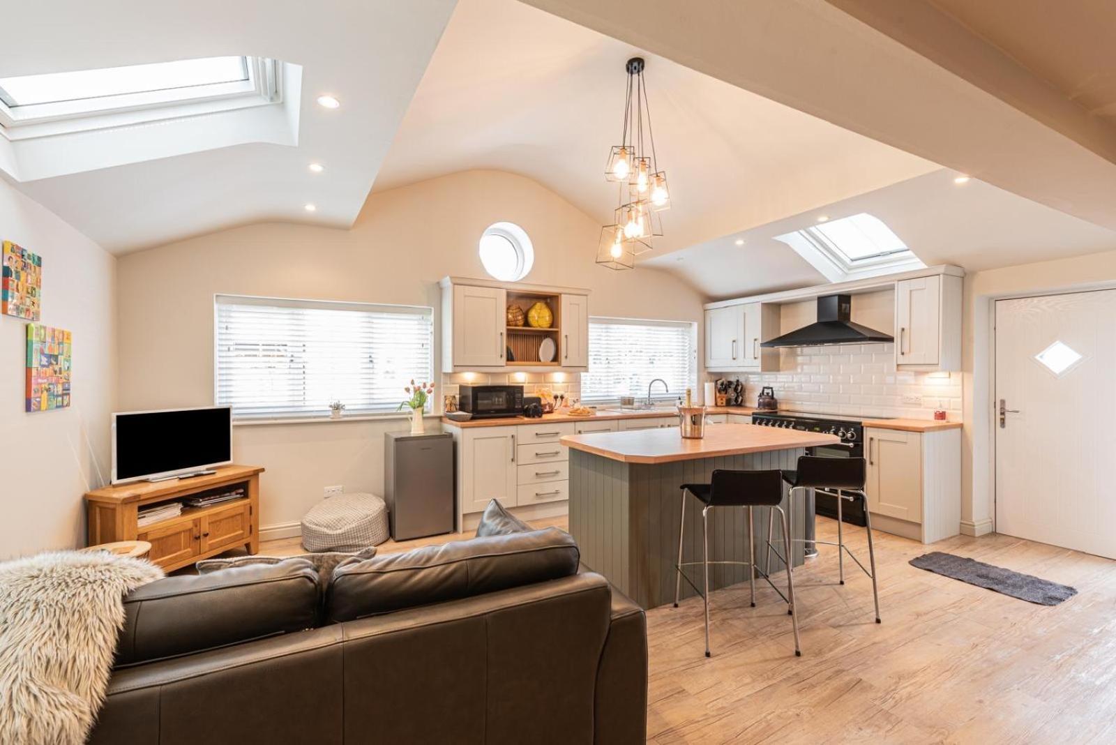 Quiet Self Contained Cottage Near Delamere Forest Cuddington  Экстерьер фото