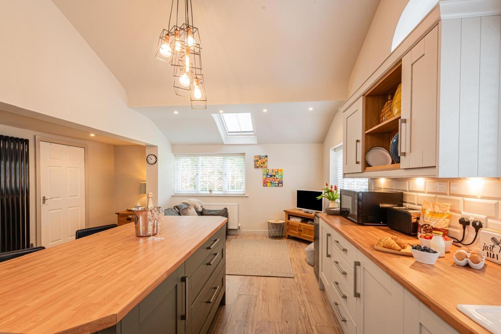 Quiet Self Contained Cottage Near Delamere Forest Cuddington  Экстерьер фото
